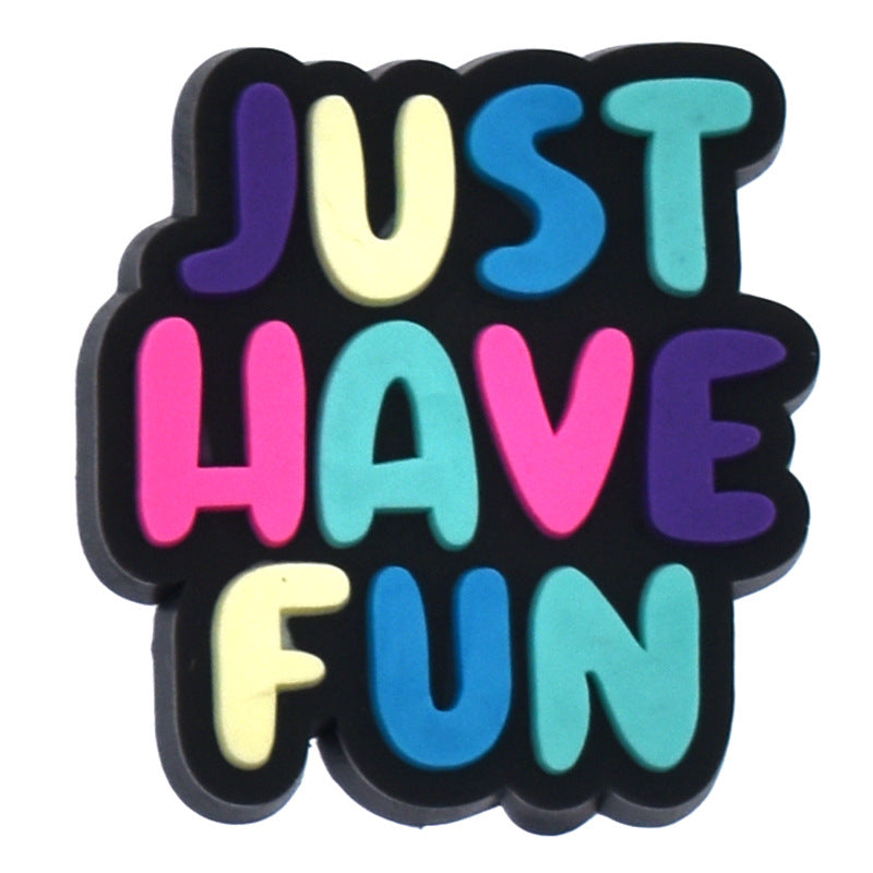 Serie de verano de PVC de 100pcs al por mayor hebilla de zapato de bricolaje